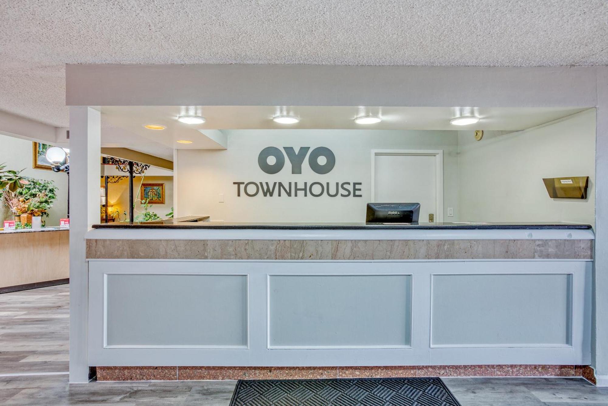 Hotel Oyo Townhouse Tulsa Woodland Hills Zewnętrze zdjęcie